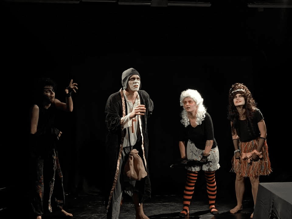 Școala bufonilor - Teatrul Thespis (Timișoara)